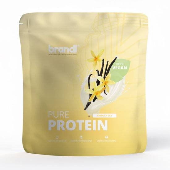 Gelbe pouch von brandl pure protein 2.0 vegan mit vanillegeschmack, vanillin illustration und 100 prozent vegan label