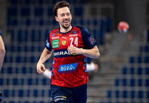 Patrick Groetzki beim Handball spielen auf dem Feld