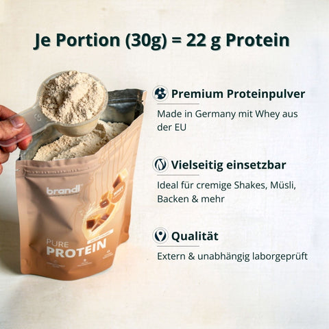 Braune pouch mit brandl pure protein pulver und schokoladenstücken im muskelaufbau bundle xl sichtbar