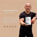 Weißer zylinderförmiger preworkout-performance-behälter mit schwarzem text und wellenmotiv von brandi prew