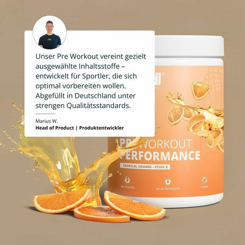 Orange getönter zylinderförmiger behälter mit weißem deckel und tropischem orangendesign für pre workout performance