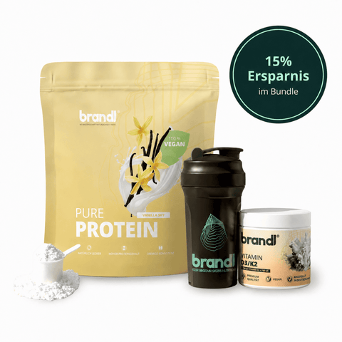 Gelber pouch von brandi pure protein in vanilla sky geschmack mit grünem vegan label und vanilleschotenillustration im sport basics bundle vegan